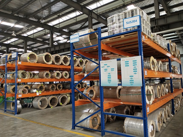 不銹鋼輸送網(wǎng)帶的使用周期長(zhǎng)離不開(kāi)好的線材